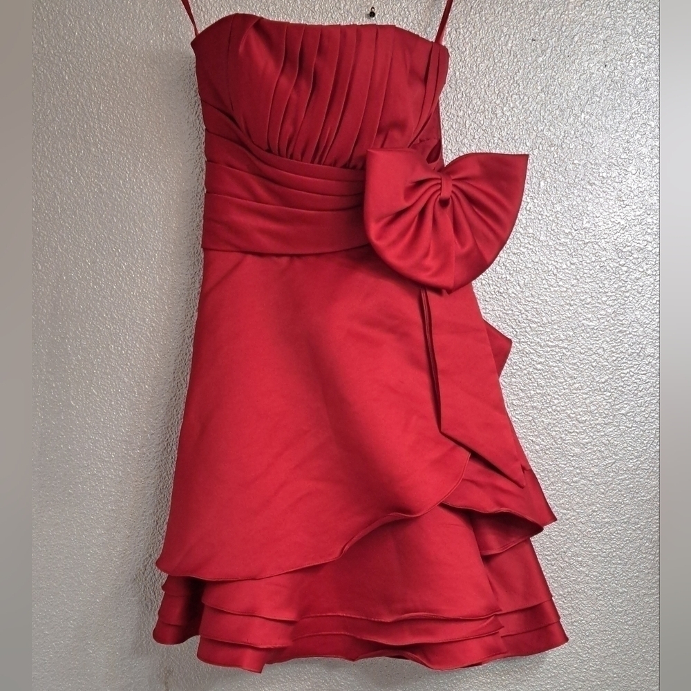 Landy Bridal Red Tier Prom/Bridal/Special Occasion Dress Size S